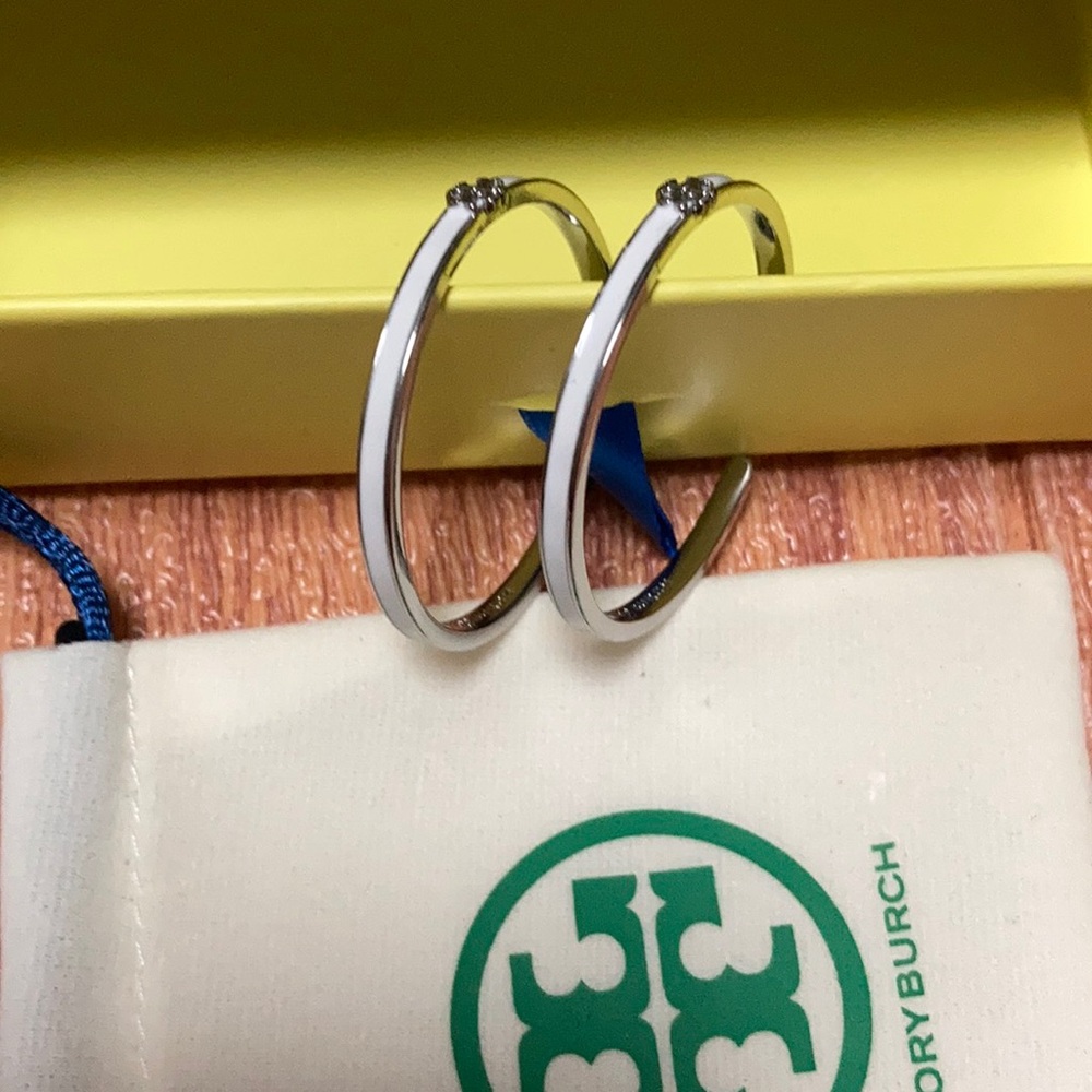 Tory Burch Silver Earring
